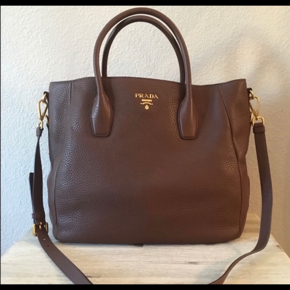 Prada Vitelli Daino cross body purse/bag